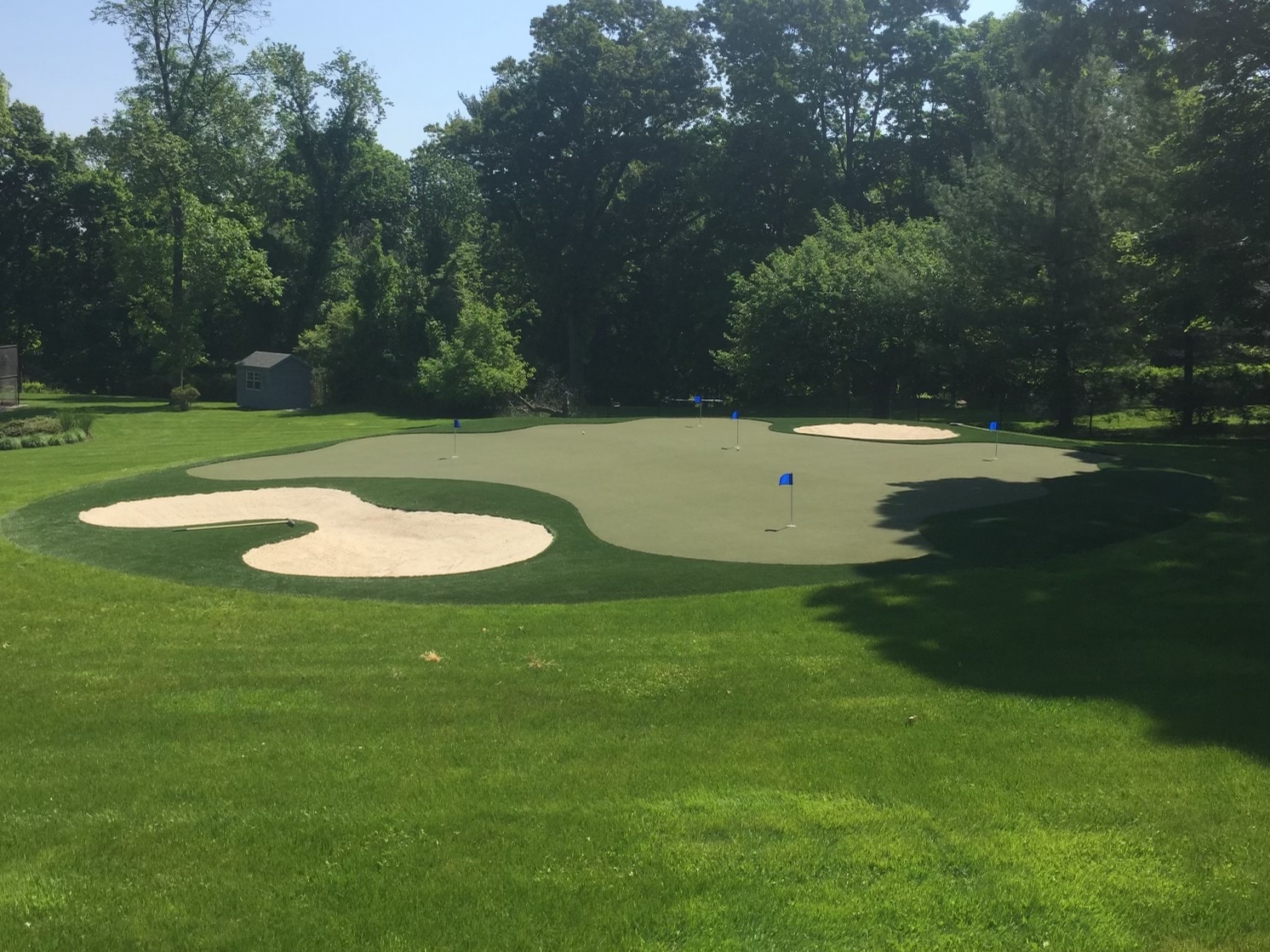 Putting Greens & Golf – Elite Synthetic Surfaces